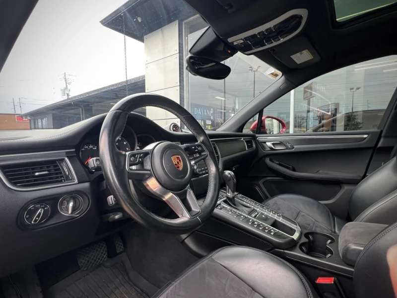 Porsche Macan GTS PREMIUM PACK CARFAX АВТО КРЕДИТ, снимка 10 - Автомобили и джипове - 49513288