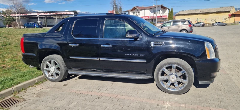 Cadillac Escalade, снимка 5 - Автомобили и джипове - 49580872