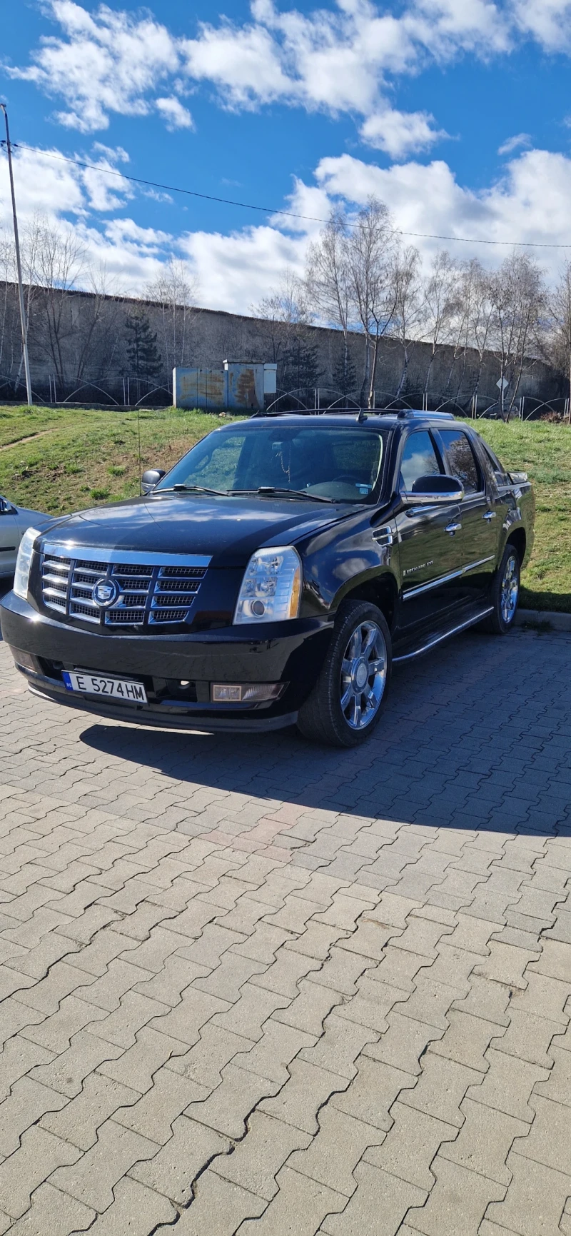 Cadillac Escalade, снимка 2 - Автомобили и джипове - 49580872