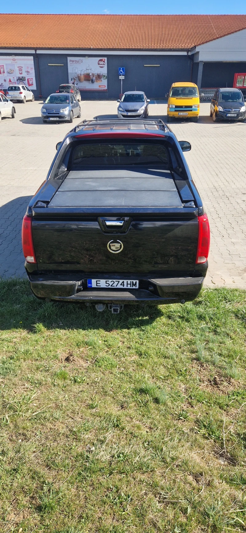 Cadillac Escalade, снимка 8 - Автомобили и джипове - 49580872