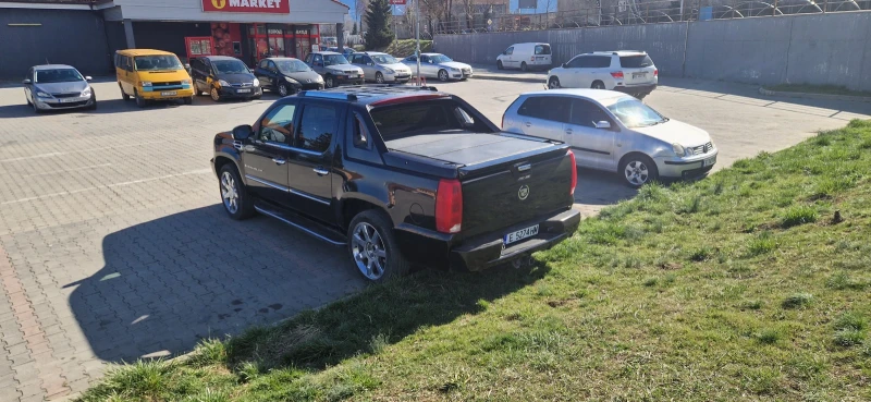 Cadillac Escalade, снимка 9 - Автомобили и джипове - 49580872