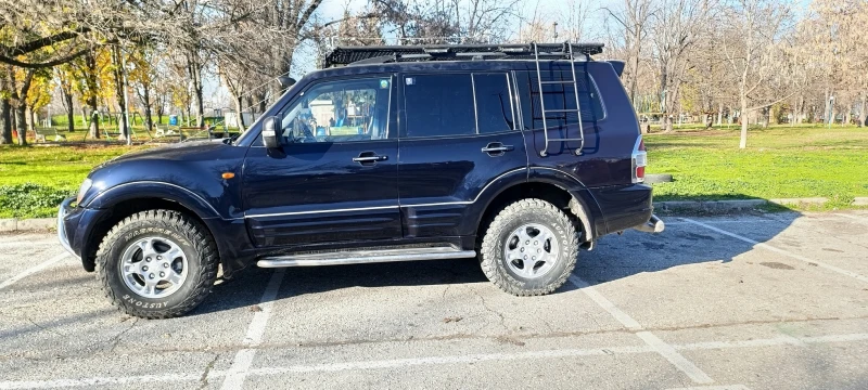 Mitsubishi Pajero 3.2 DIESEL, снимка 2 - Автомобили и джипове - 52777087