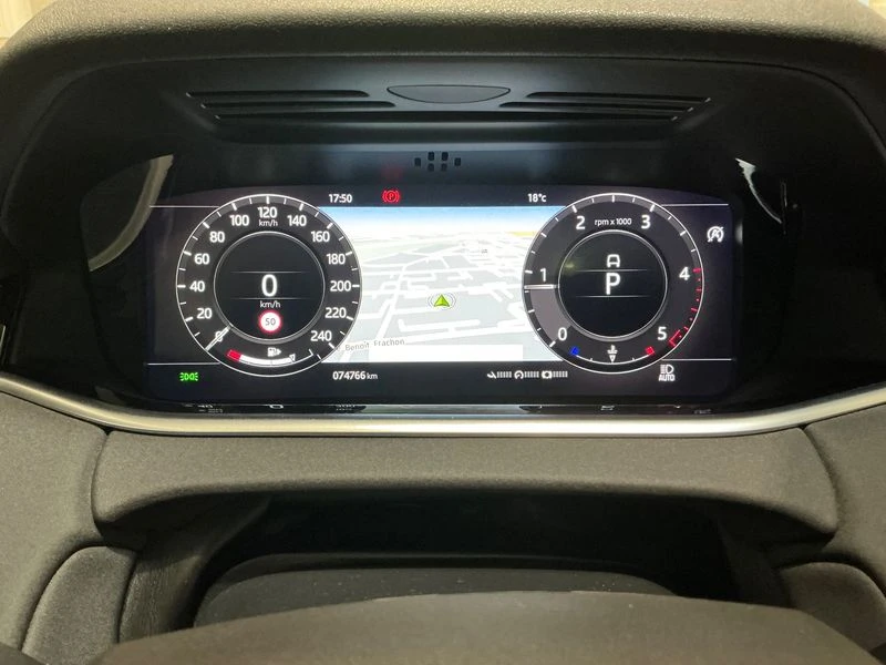 Land Rover Evoque D180 Mild-Hybrid SE, снимка 9 - Автомобили и джипове - 54625947