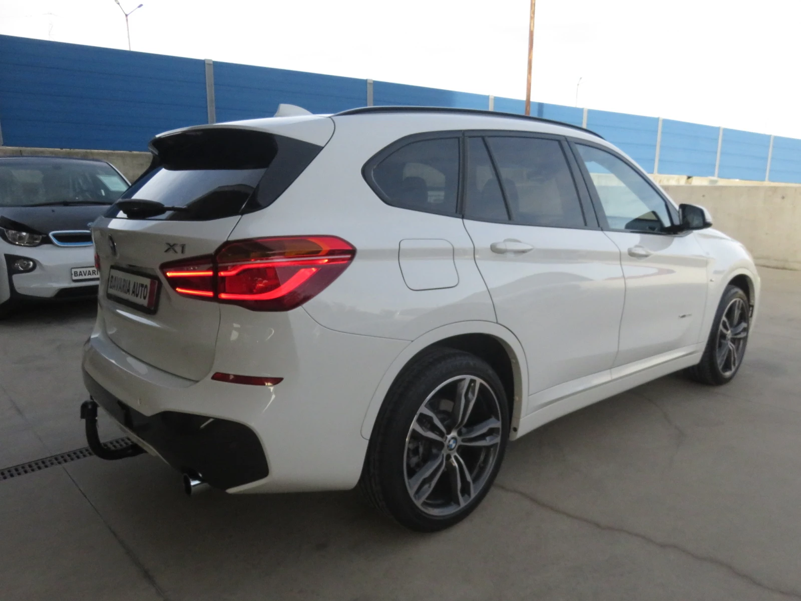 BMW X1 20d xDrive, M-Paket, Keyless-Go, Панорама, Памет - изображение 3