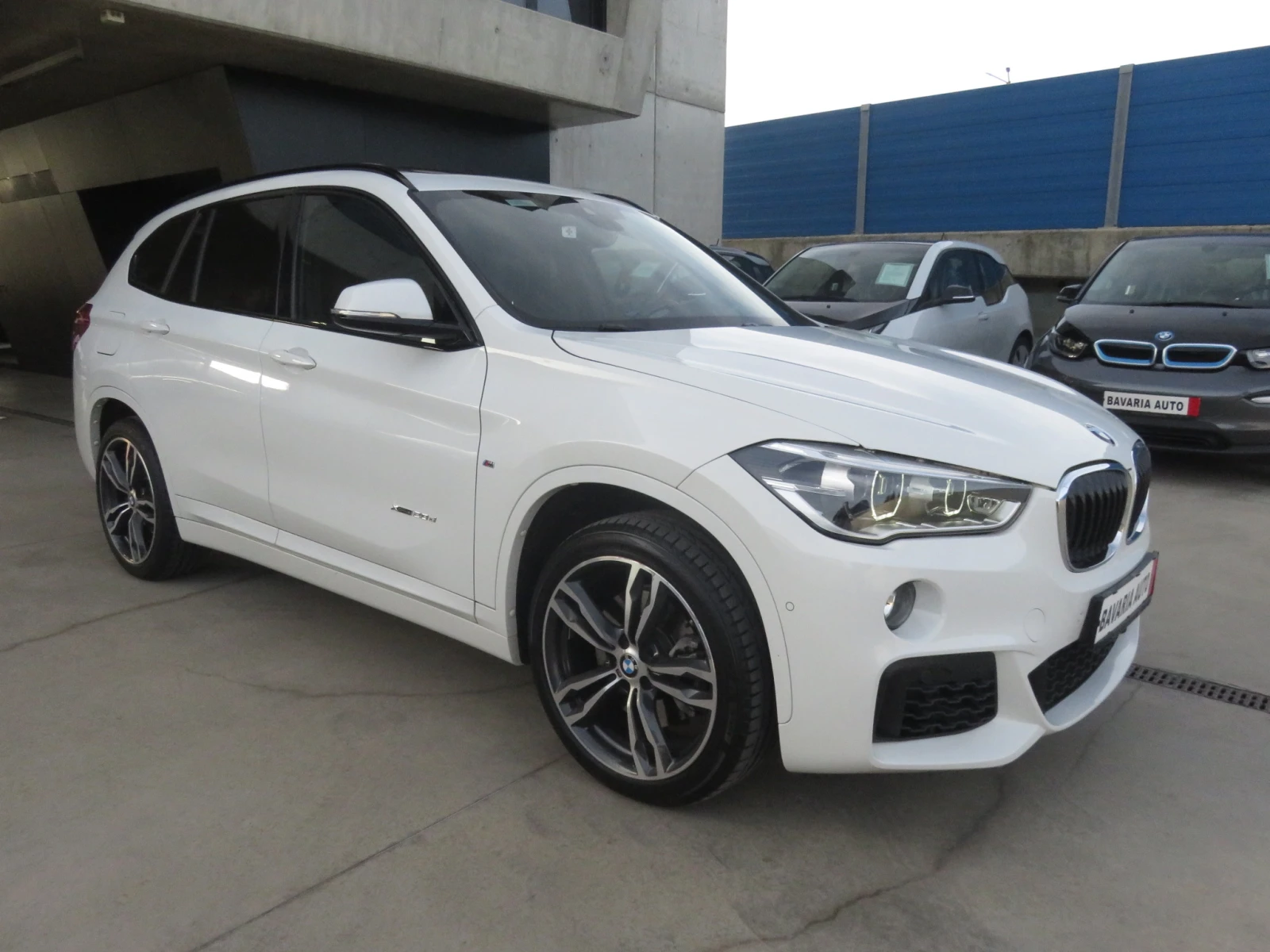 BMW X1 20d xDrive, M-Paket, Keyless-Go, Панорама, Памет - изображение 4