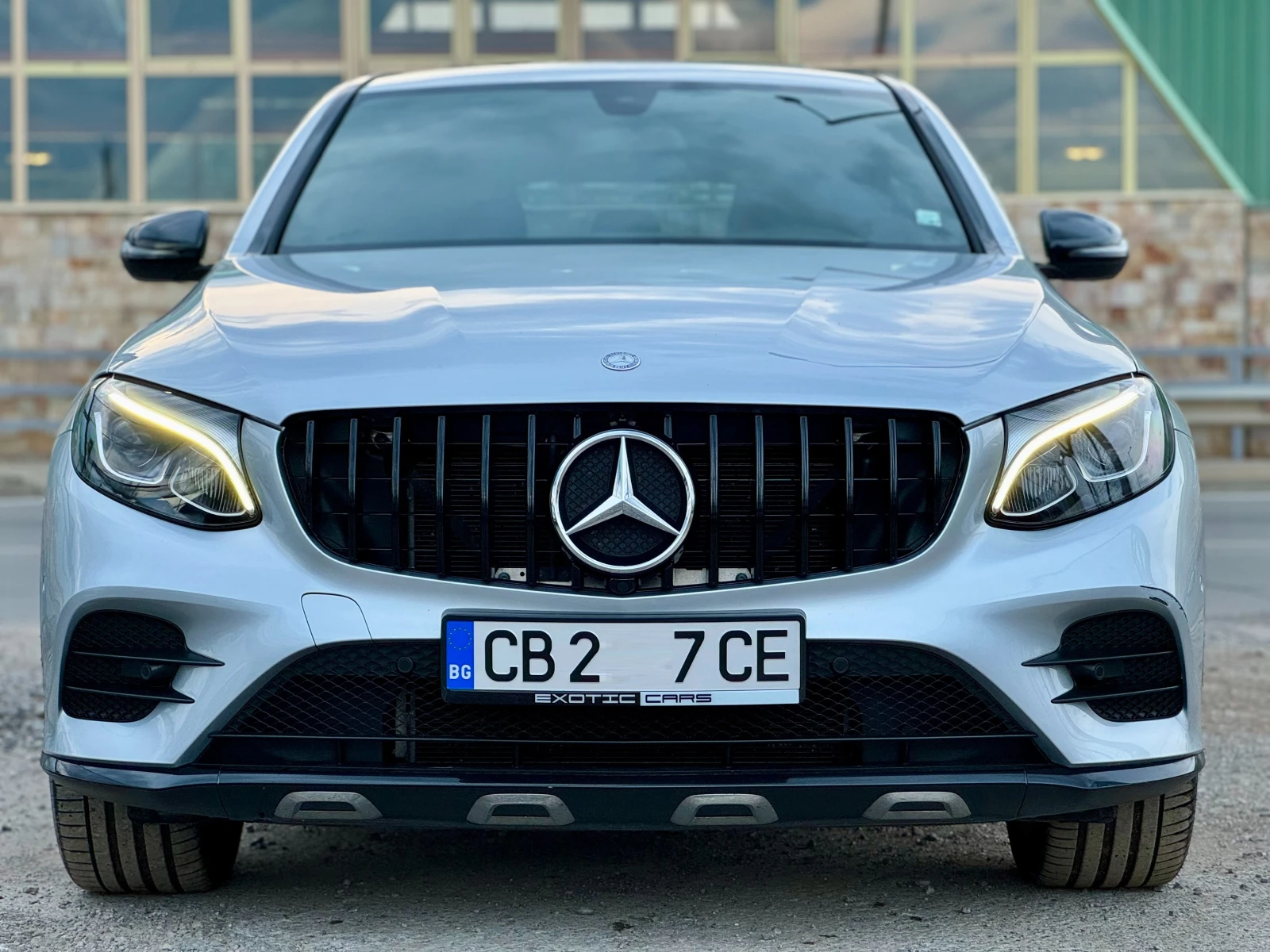 Mercedes-Benz GLC 250 Coupe 4matic AMG Line - изображение 2