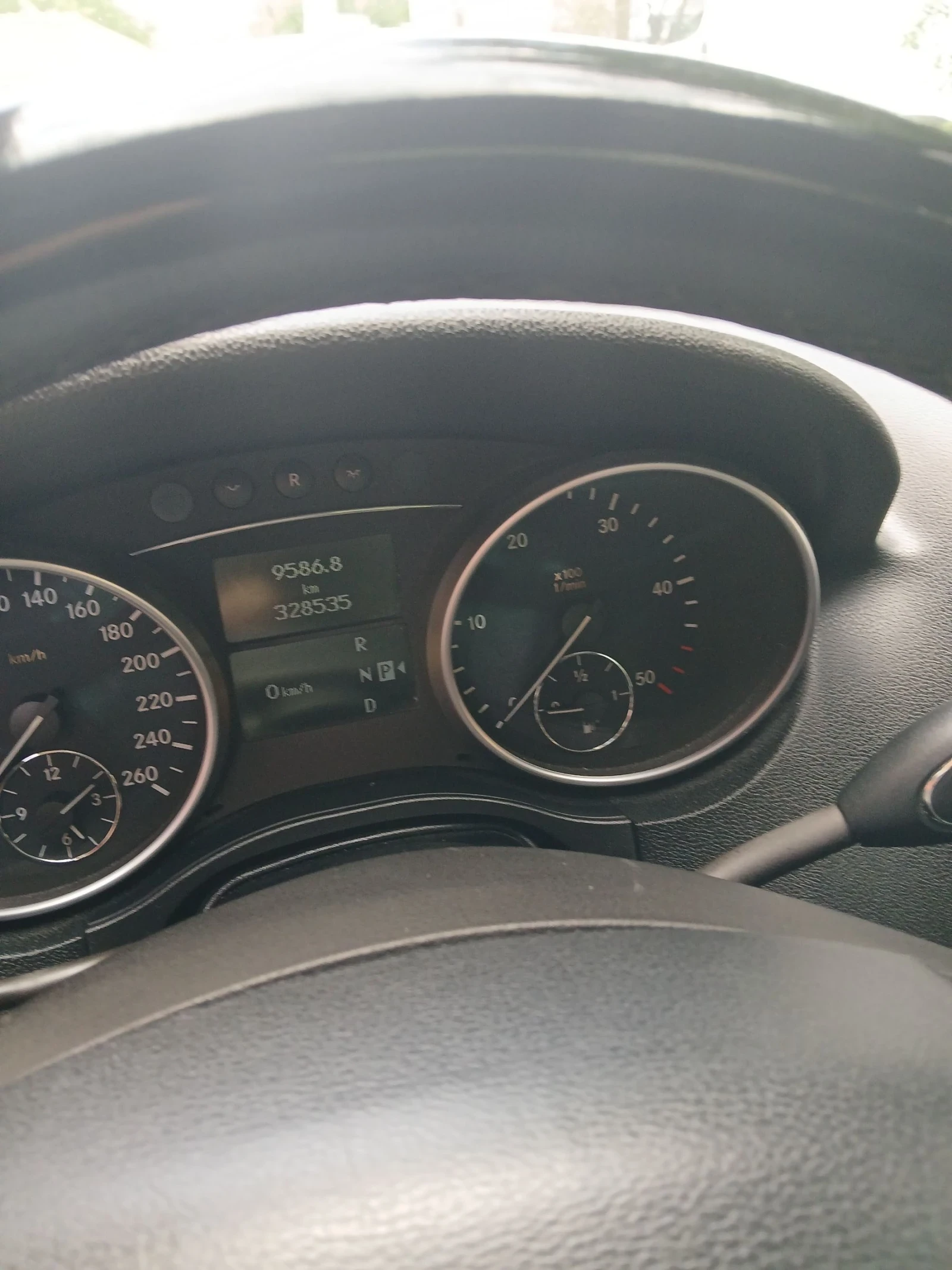 Mercedes-Benz ML 320 W164 - изображение 9