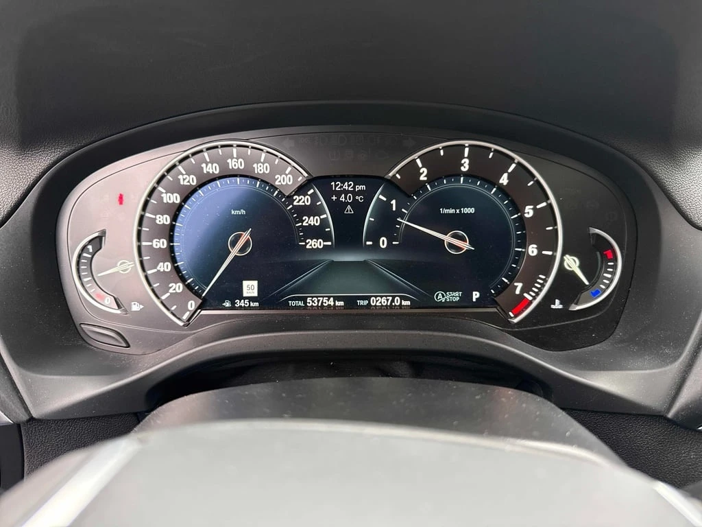 BMW X3 * xDrive30i * CARFAX *    | Mobile.bg   8