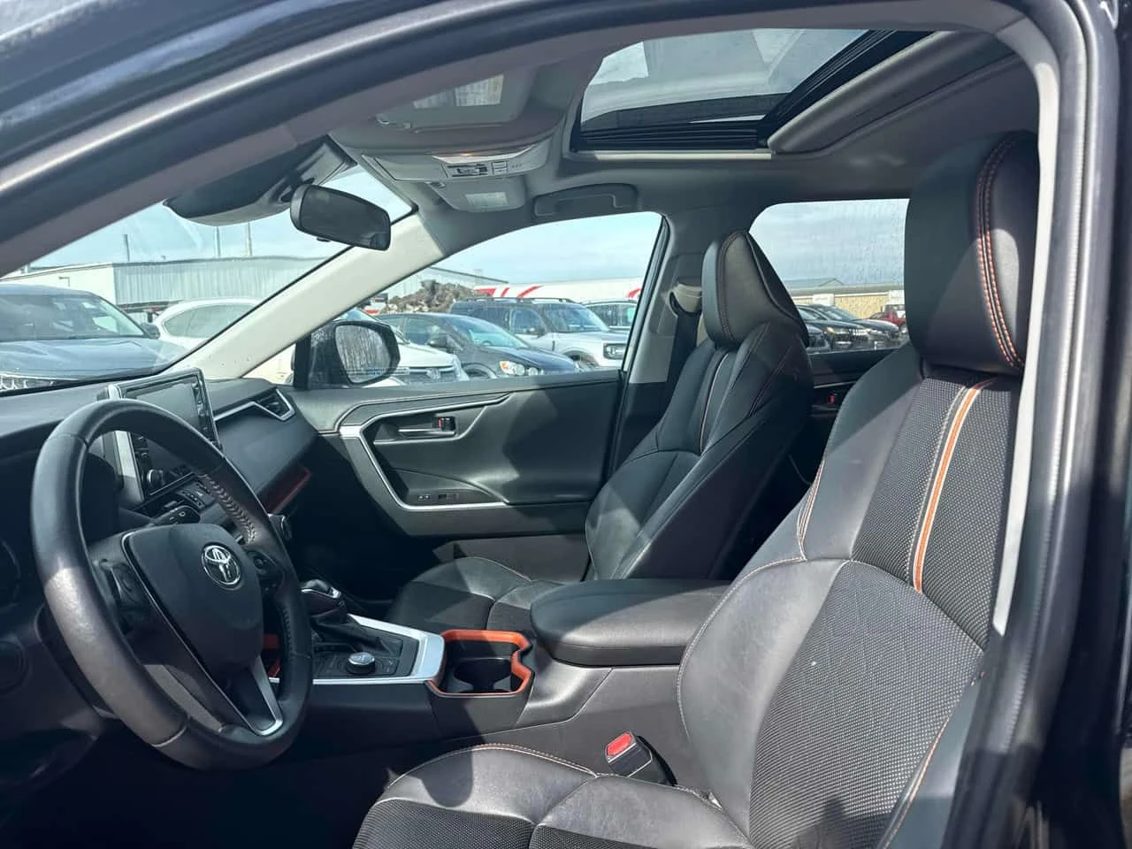 Toyota Rav4 Trail Adventure AWD | LANE ASSIST | KEYLESS | , снимка 14 - Автомобили и джипове - 53751571