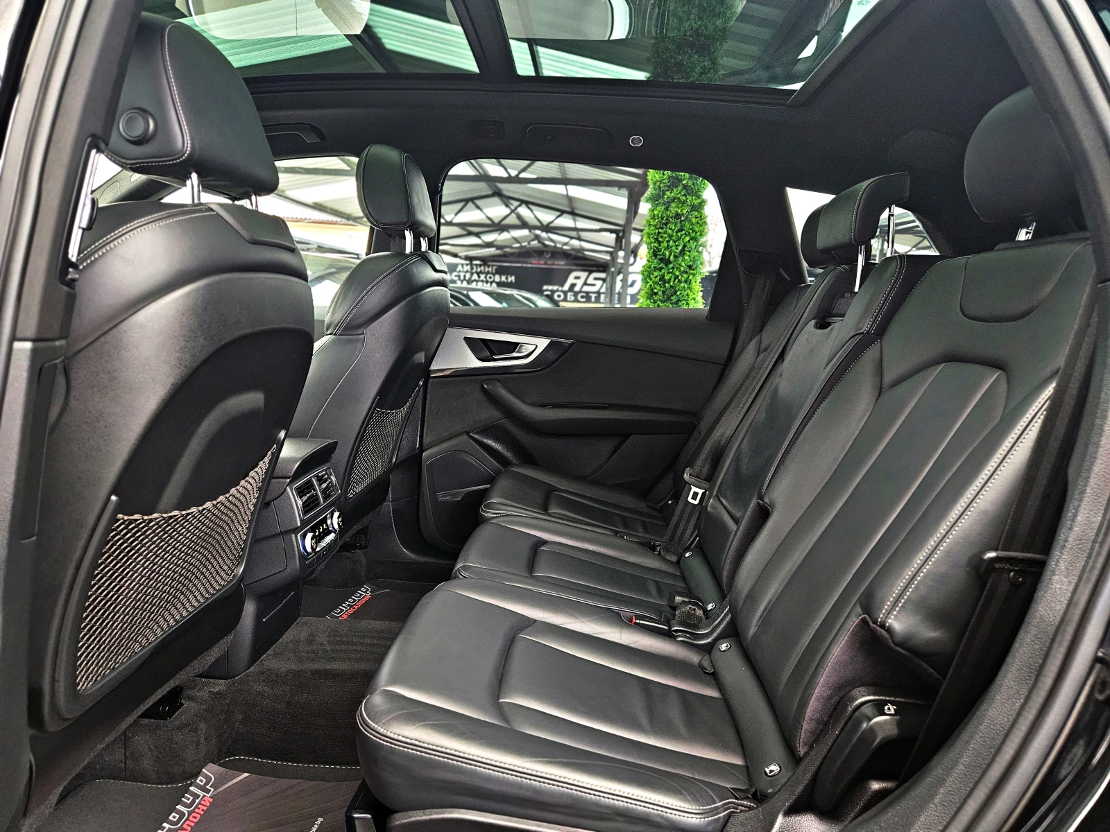 Audi Q7 S-LINE/7M/PANO/DISTR/CAMERA/HUD/DIGITAL/ПОДГРЕВ/LI, снимка 16 - Автомобили и джипове - 53894398