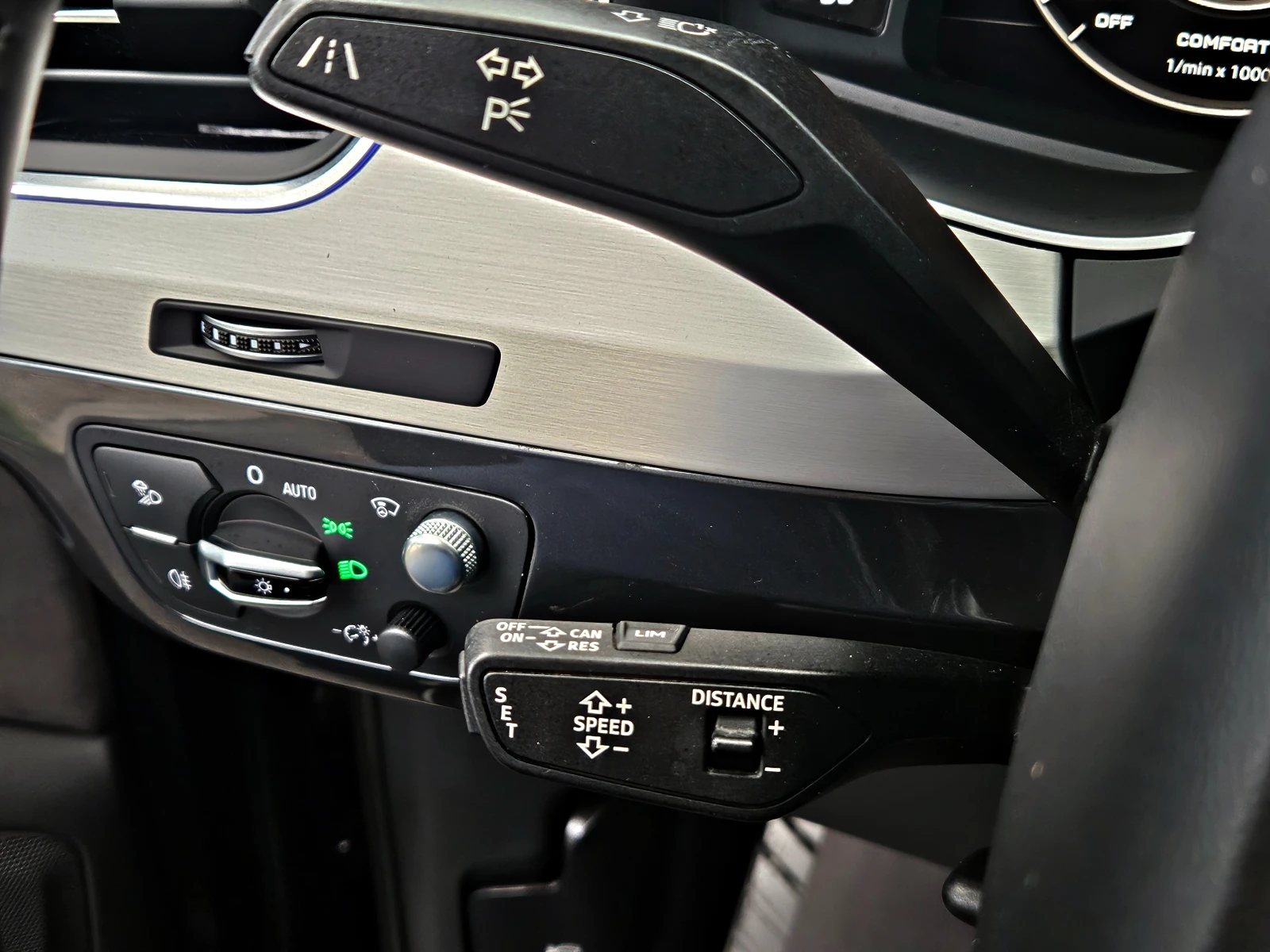 Audi Q7 S-LINE/7M/PANO/DISTR/CAMERA/HUD/DIGITAL/ПОДГРЕВ/LI, снимка 12 - Автомобили и джипове - 53894398