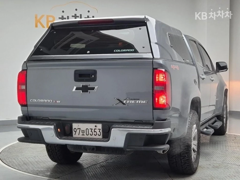 Chevrolet Colorado 3.6* V6 * 4x4 * Automatic, снимка 4 - Автомобили и джипове - 54868588