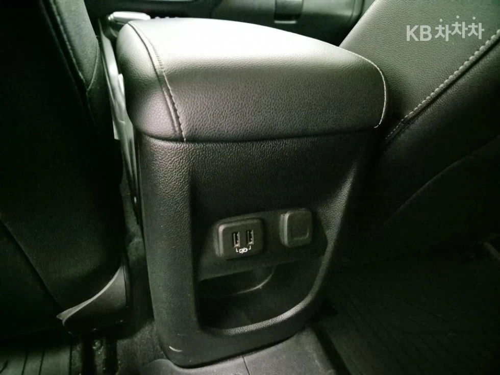 Chevrolet Colorado 3.6* V6 * 4x4 * Automatic, снимка 17 - Автомобили и джипове - 54868588