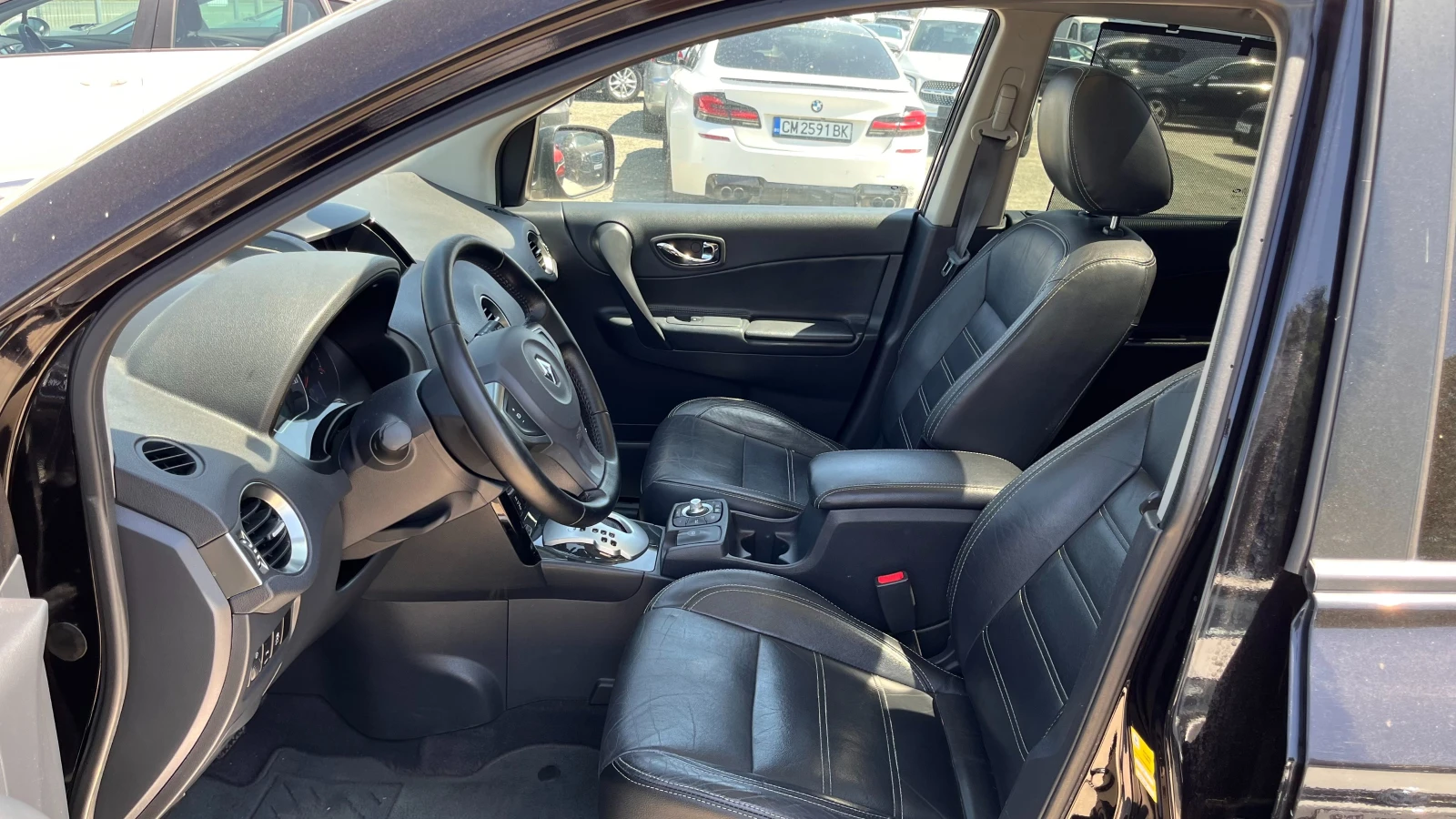 Renault Koleos 2.0 D 4x4, снимка 12 - Автомобили и джипове - 55100024