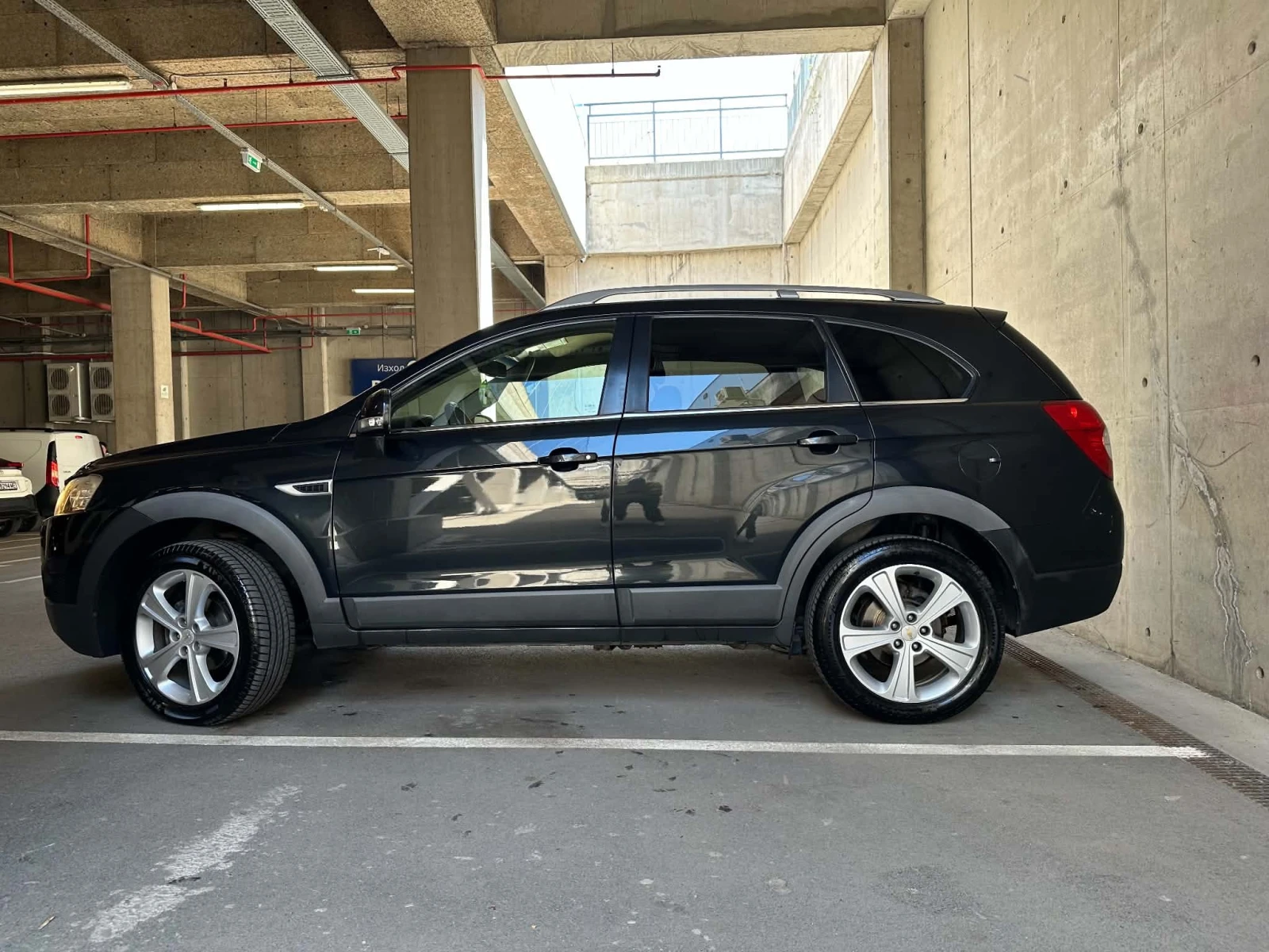 Chevrolet Captiva 2.2 TOP, снимка 4 - Автомобили и джипове - 55182644