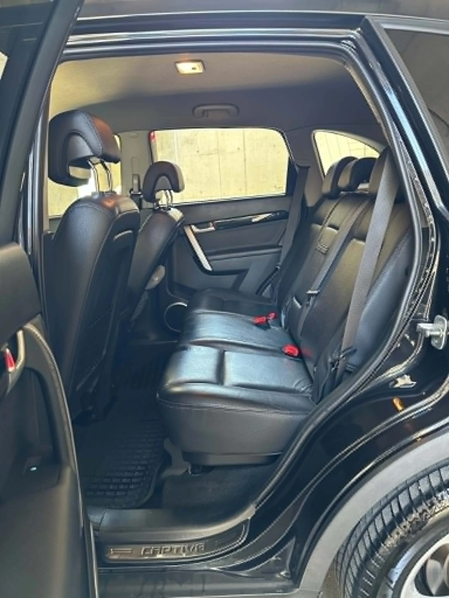 Chevrolet Captiva 2.2 TOP, снимка 8 - Автомобили и джипове - 55182644