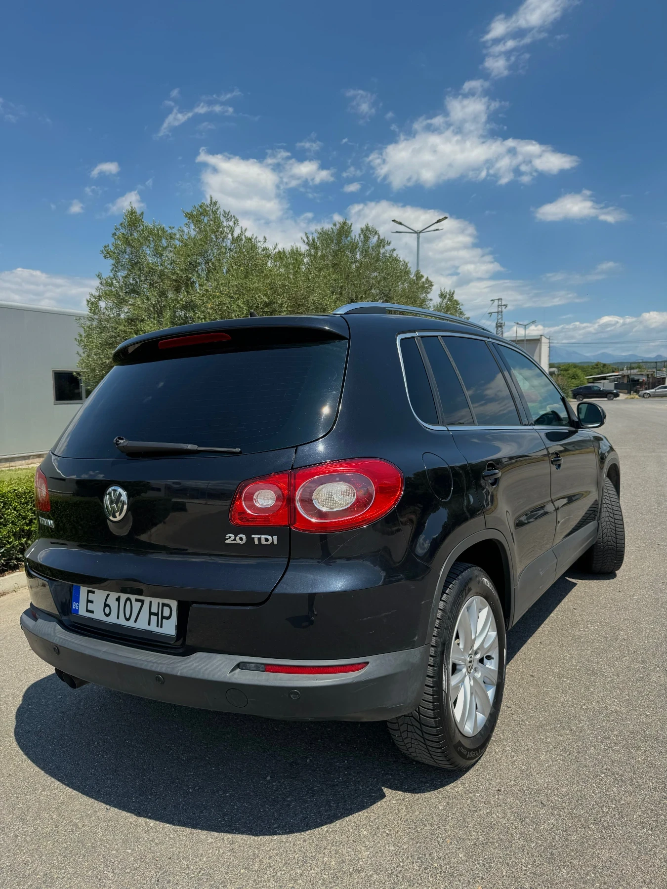 VW Tiguan, снимка 4 - Автомобили и джипове - 55807499