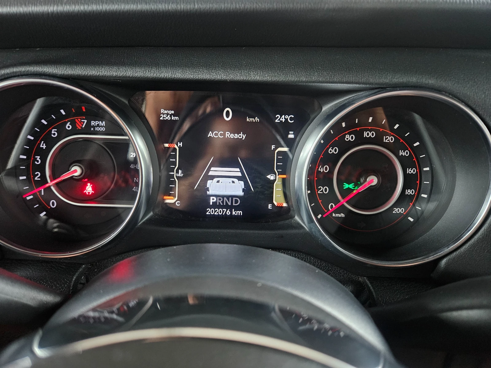 Jeep Wrangler RUBICON Launch Edition, снимка 9 - Автомобили и джипове - 55893916