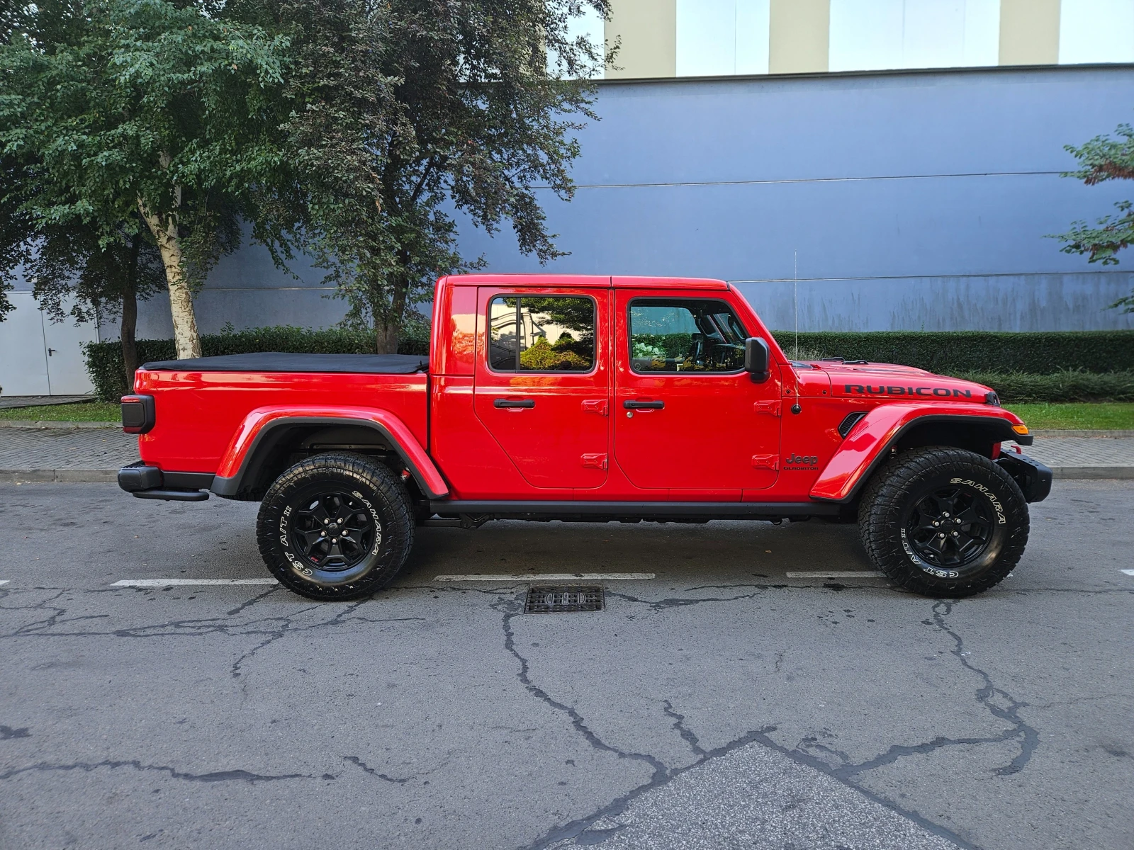 Jeep Wrangler RUBICON Launch Edition, снимка 4 - Автомобили и джипове - 55893916