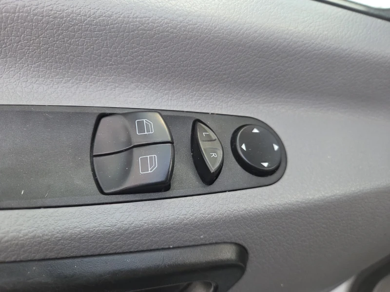 Mercedes-Benz Sprinter 313 CDI, Пътнически, 9местен, Климатик, снимка 15 - Бусове и автобуси - 52387299