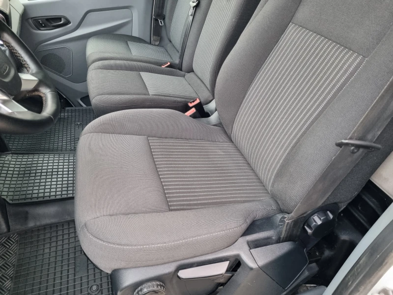 Ford Transit 2.0TDCi-131ps 2018г. ОБСЛУЖЕН= КАТО НОВ!, снимка 9 - Бусове и автобуси - 52553847