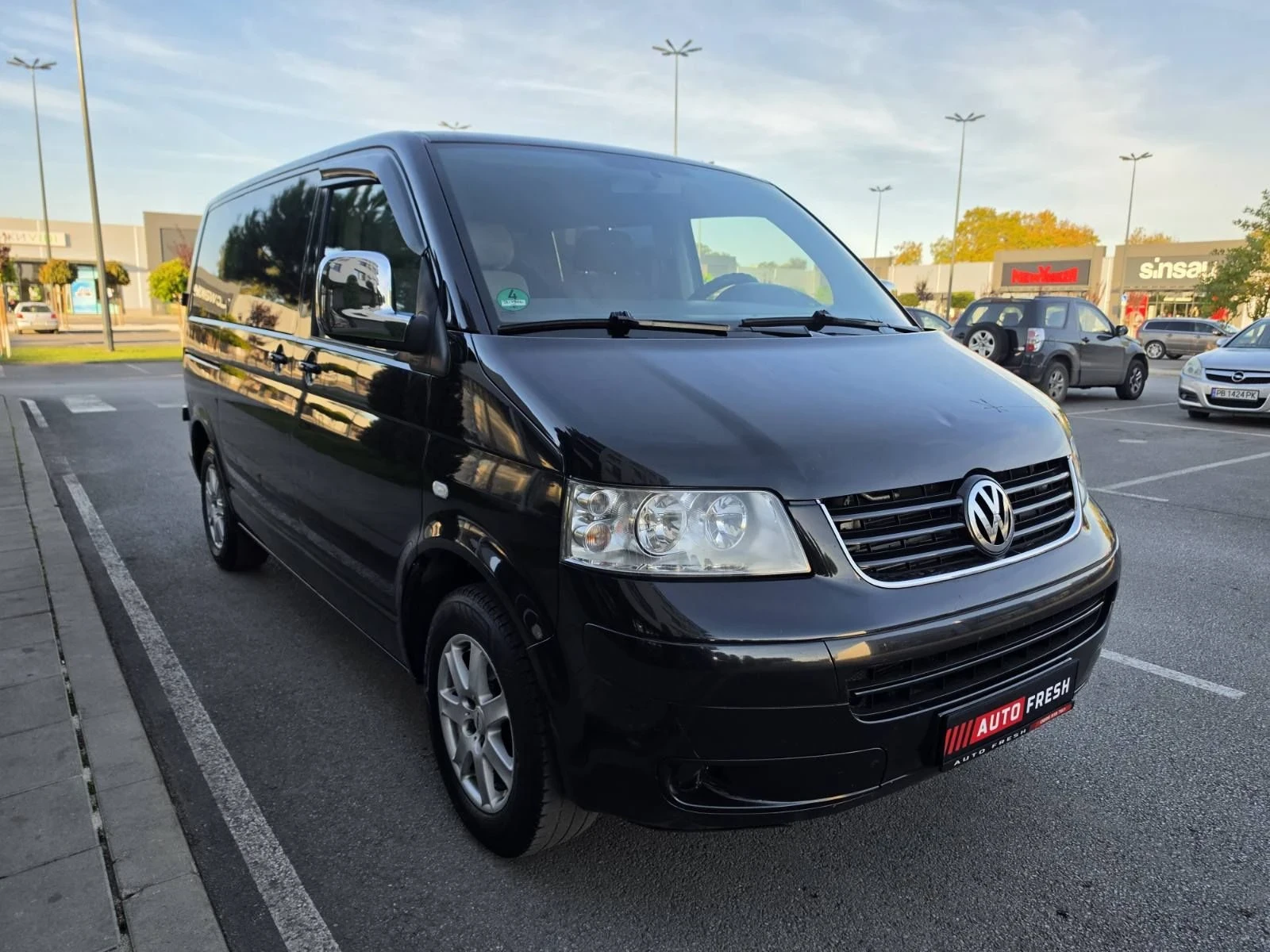 VW T5 Регистриран, снимка 2 - Бусове и автобуси - 56574687