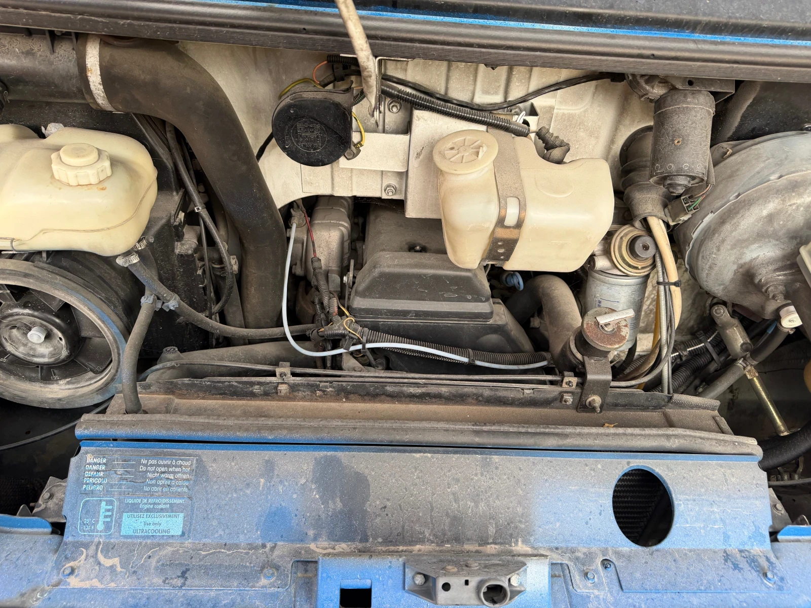 Renault Master Самосвал, снимка 7 - Бусове и автобуси - 56645520
