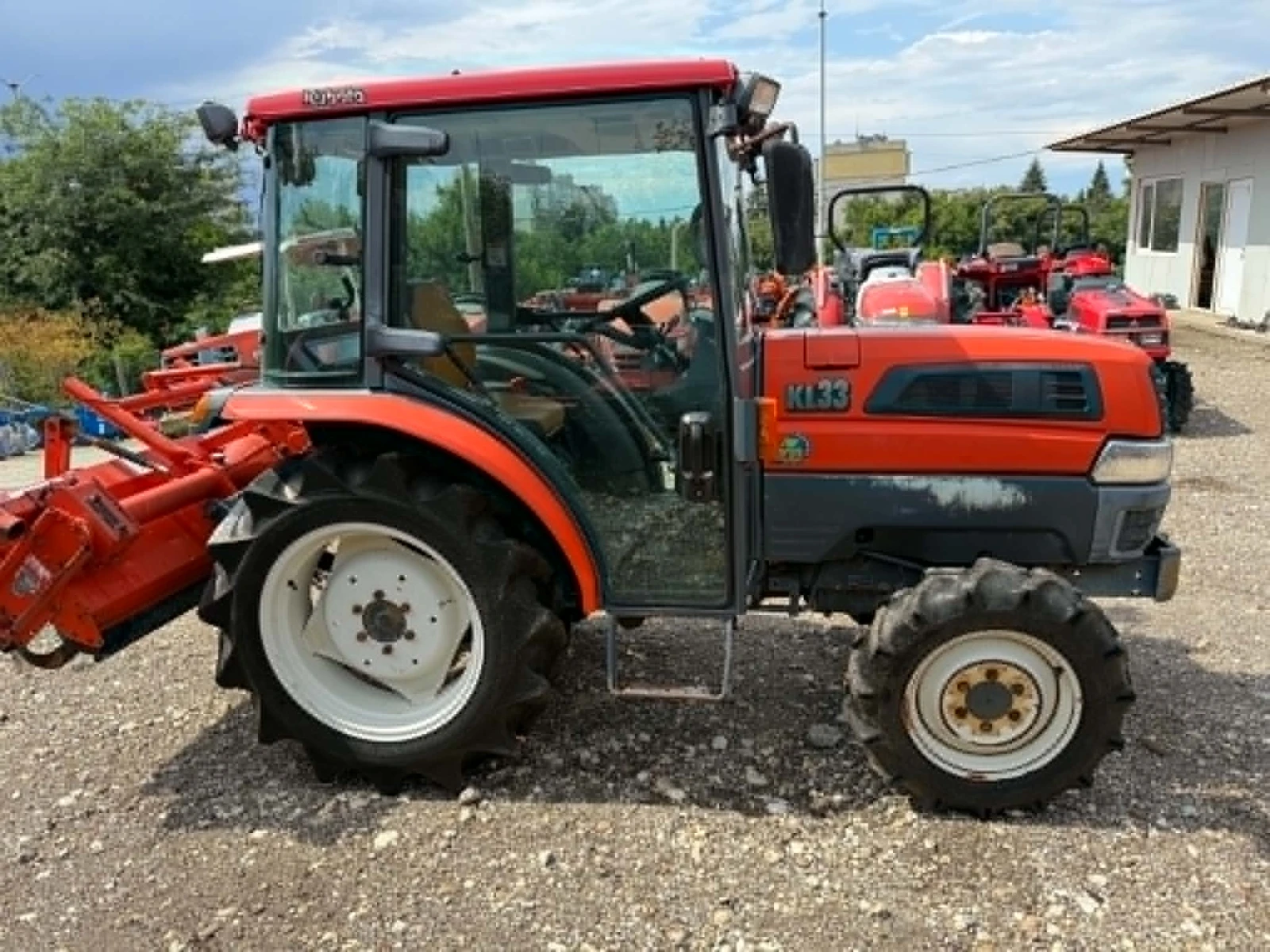 Трактор Kubota KL33, снимка 3 - Селскостопанска техника - 55578123