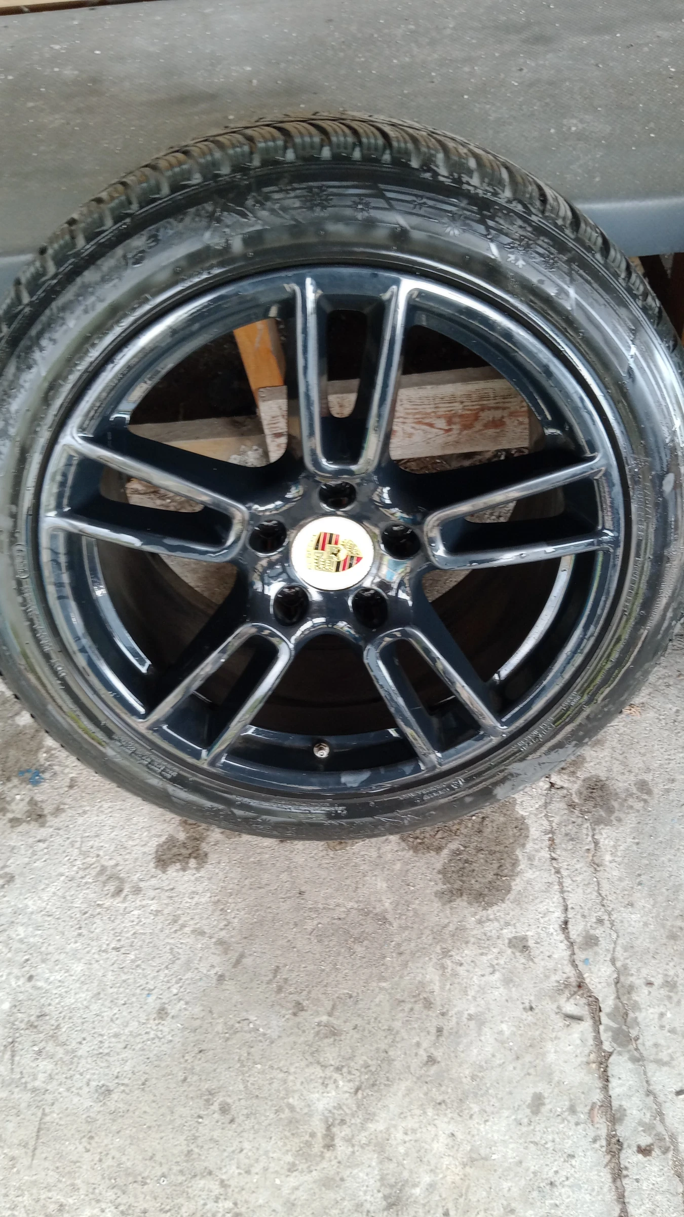 Гуми с джанти Hankook 265/45R19, снимка 2 - Гуми и джанти - 54075785