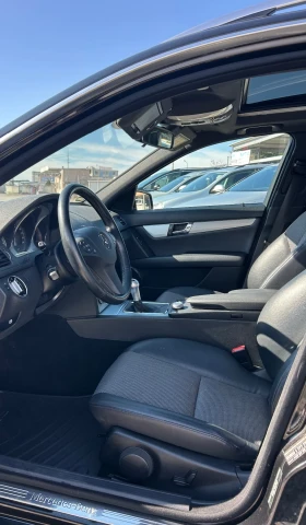 Mercedes-Benz C 200 2.2CDI AMG Avangarde Ксенон/Нави/Панорама , снимка 11