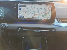 BMW iX1 30/xDRIVE/313HP/MSPORTHUD/PANO/360/19/227z, снимка 12
