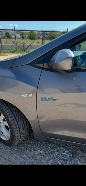 Hyundai I30 Хюндай i30 Facelift 1, 6 CRDI BLUE DRIVE, снимка 12