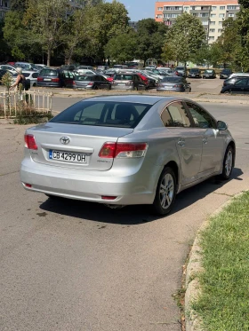 Toyota Avensis 1.8 Бензин/Газ, снимка 8