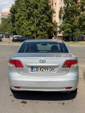 Toyota Avensis 1.8 Бензин/Газ, снимка 6