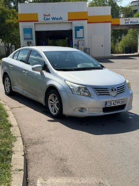 Toyota Avensis 1.8 Бензин/Газ, снимка 3