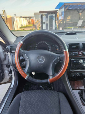 Mercedes-Benz C 220 2.2 cdi, снимка 5 - Автомобили и джипове - 45103347