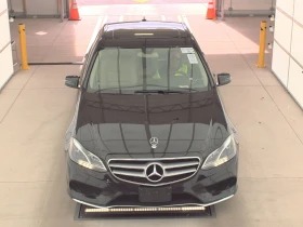 Mercedes-Benz E 350 4MATIC* AMG* Harmon/Kardon* Подгрев* Камери* , снимка 2