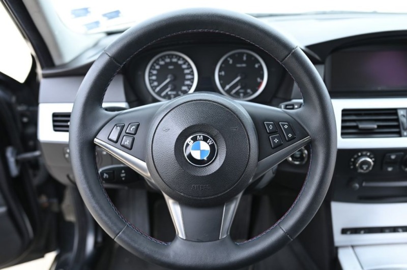 BMW 530, снимка 14 - Автомобили и джипове - 45361604