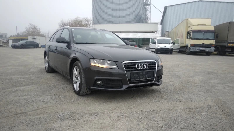 Audi A4, снимка 2 - Автомобили и джипове - 48157652