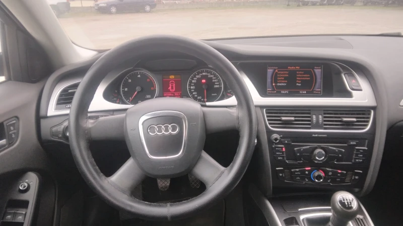 Audi A4, снимка 13 - Автомобили и джипове - 48157652