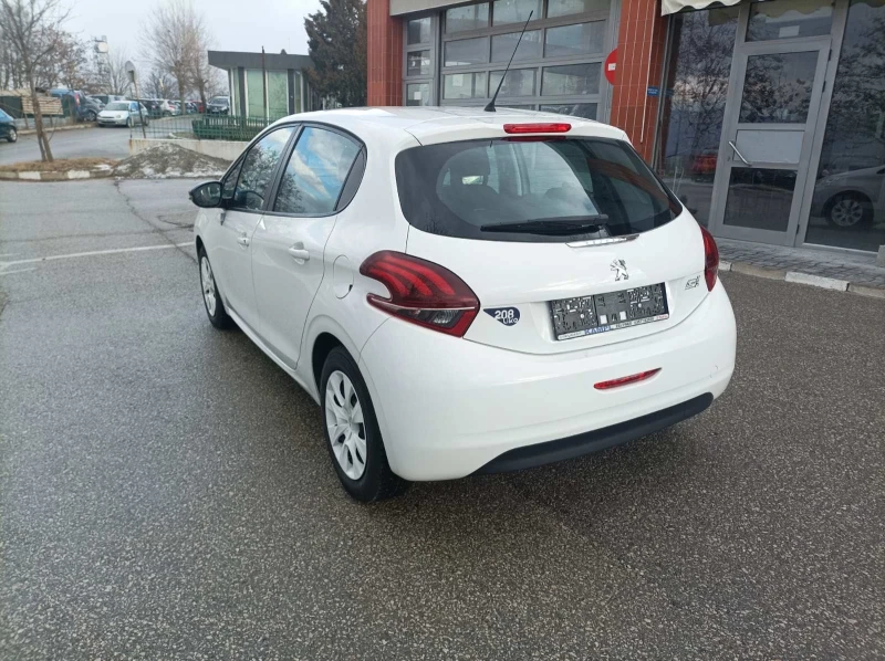 Peugeot 208 1.0 Like, снимка 6 - Автомобили и джипове - 48879745