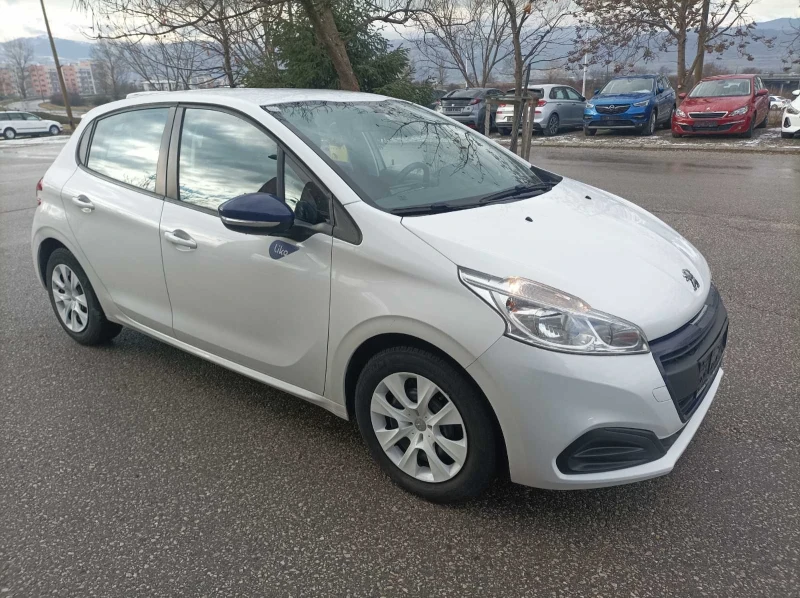 Peugeot 208 1.0 Like, снимка 12 - Автомобили и джипове - 48879745