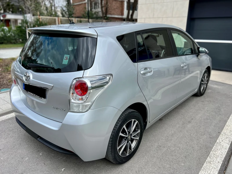 Toyota Verso 2.0D4D 125к.с. PANORAMA CAMERA, снимка 5 - Автомобили и джипове - 49530247