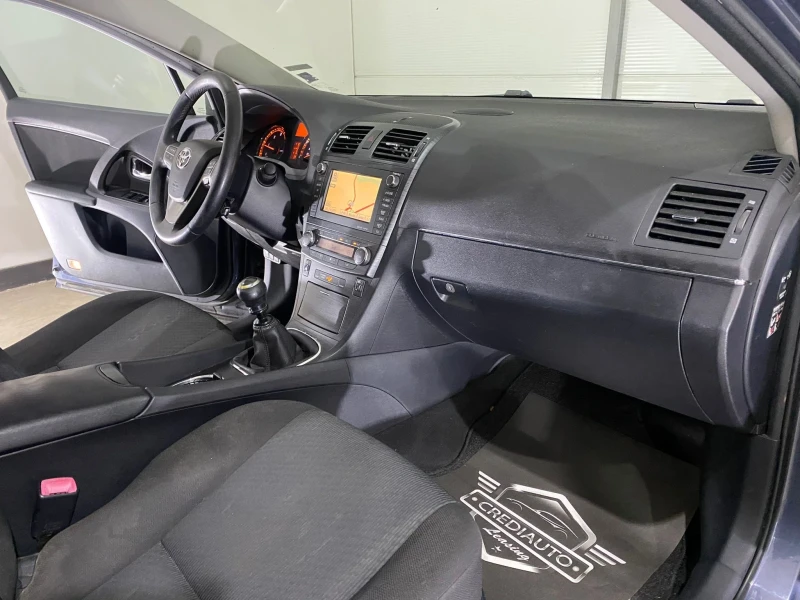 Toyota Avensis, снимка 9 - Автомобили и джипове - 51121485
