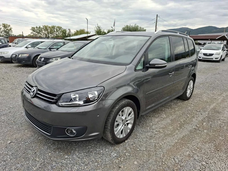 VW Touran 1.6 TDI , снимка 3 - Автомобили и джипове - 52127442