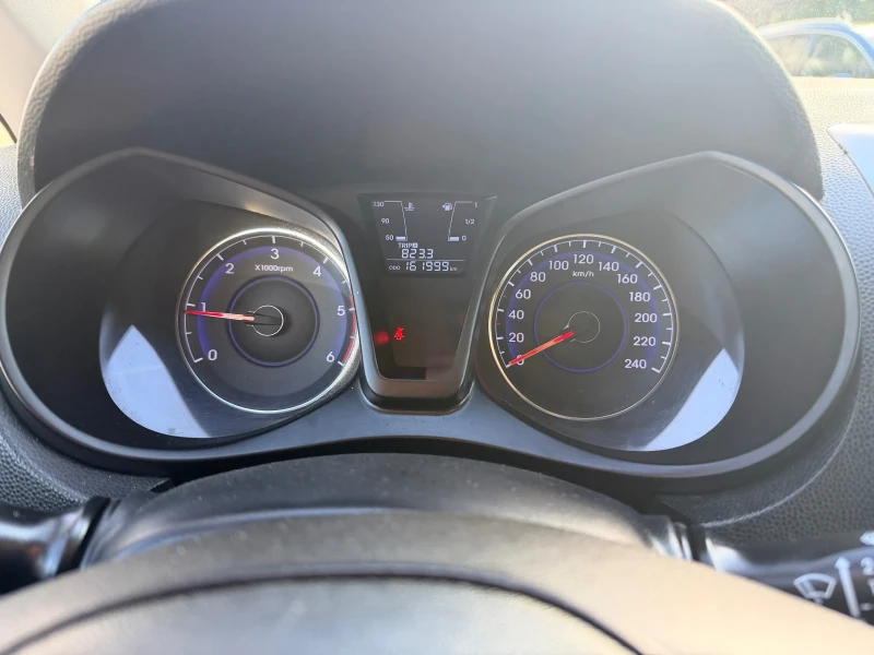 Hyundai Ix20 1.4crdi/ЛИЗИНГ, снимка 11 - Автомобили и джипове - 52606175