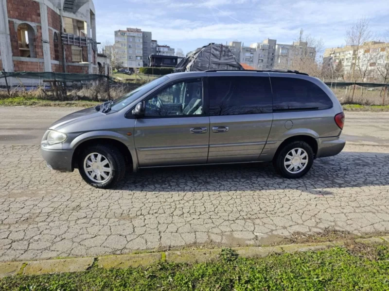 Chrysler Gr.voyager 2.8 CRDI, снимка 4 - Автомобили и джипове - 52972966