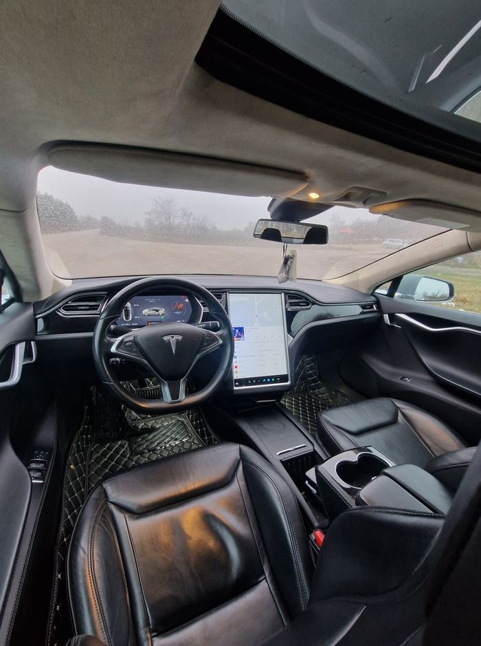 Tesla Model S S85 Europe, снимка 12 - Автомобили и джипове - 39633820