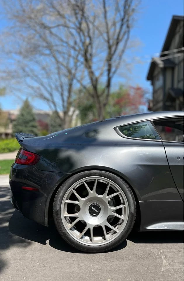 Aston Martin V8 Vantage CARFAX* ���������������* ��� ������������ ������*  | Mobile.bg � ����������� 3