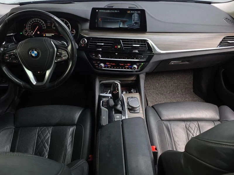 BMW 520 520d Luxury Plus| 190к.с.| ВКЛ.ТЕХНОТЕСТ, снимка 7 - Автомобили и джипове - 55130480